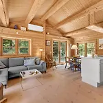 Сasa de vacaciones Cozy In With Kitchen